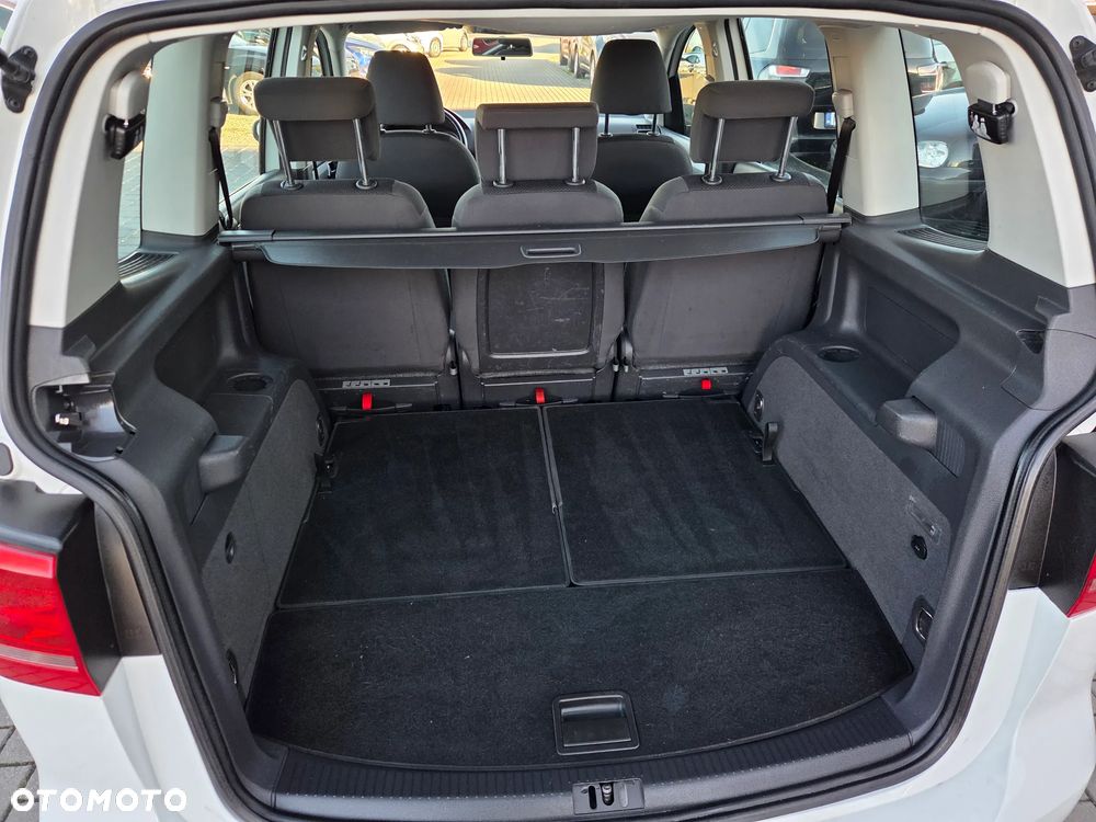 Volkswagen Touran 1.6 TDI DPF BlueMotion Technology Comfortline - 9