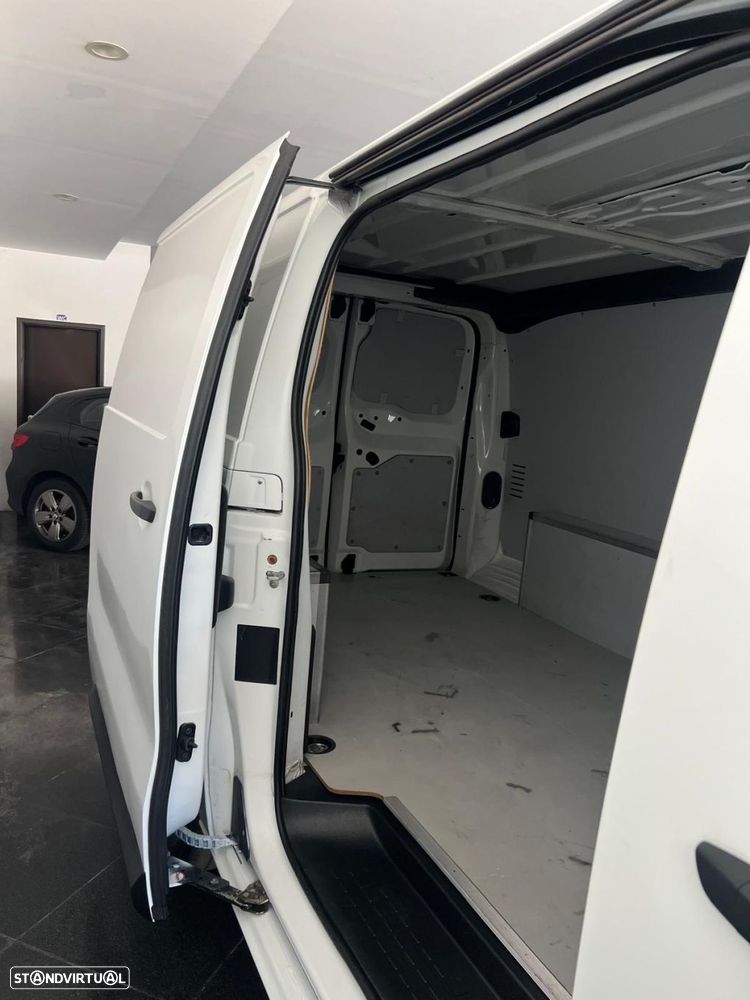 Citroën Jumpy 2.0 BlueHDi XL Semi-Vidrado - 13