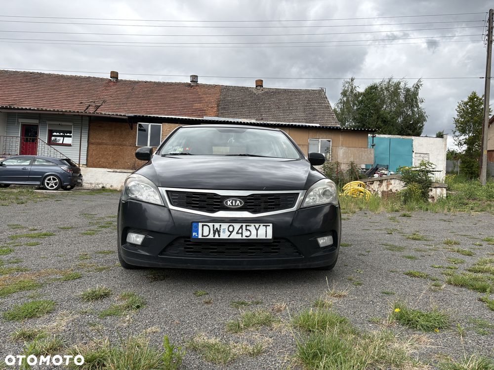 Kia Ceed 1.6 Crdi L Euro2012 - 1