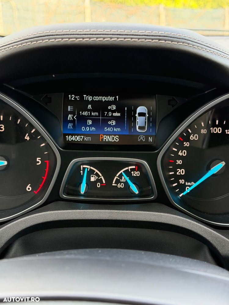 Ford Kuga 2.0 TDCi 4WD Powershift Vignale - 17