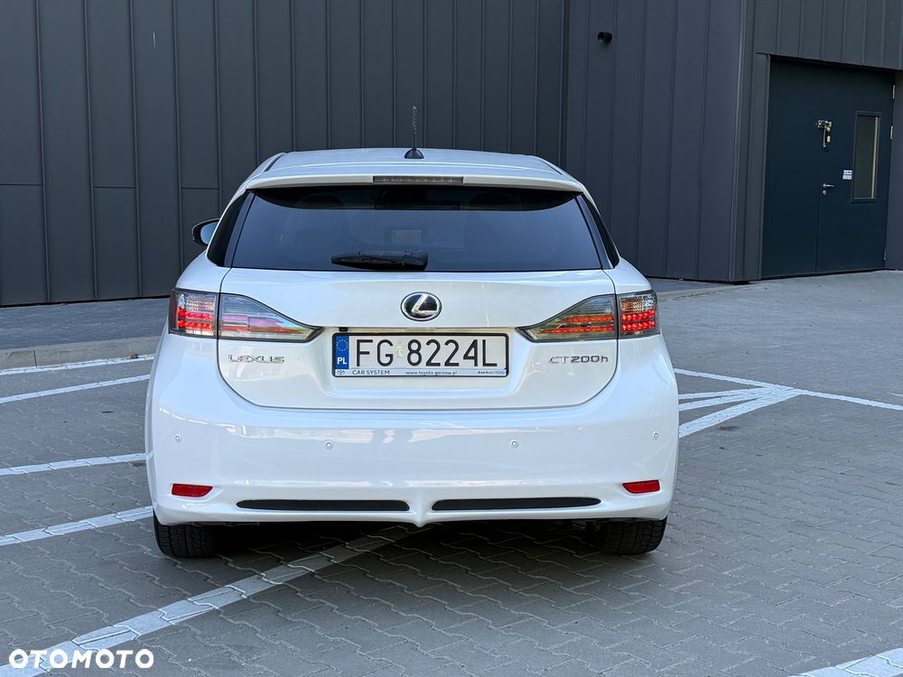 Lexus CT 200h Prestige - 16