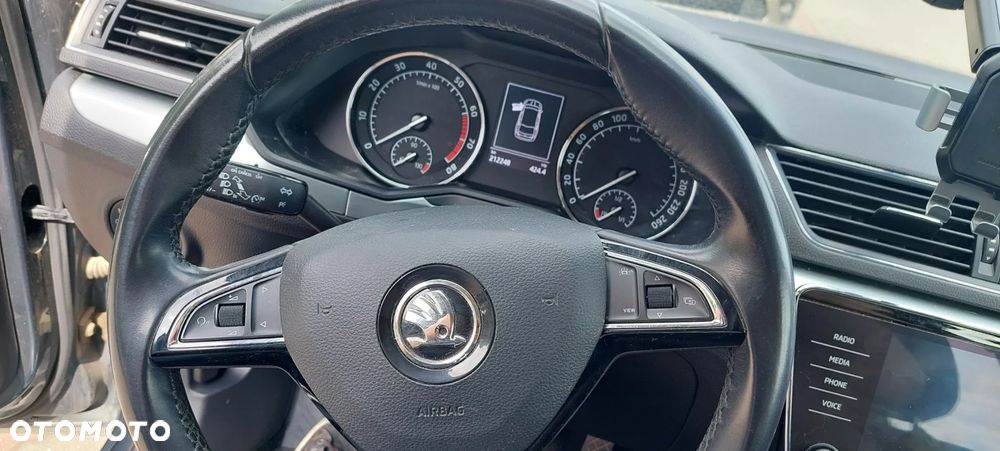 Skoda Superb 1.5 TSI ACT Ambition - 10