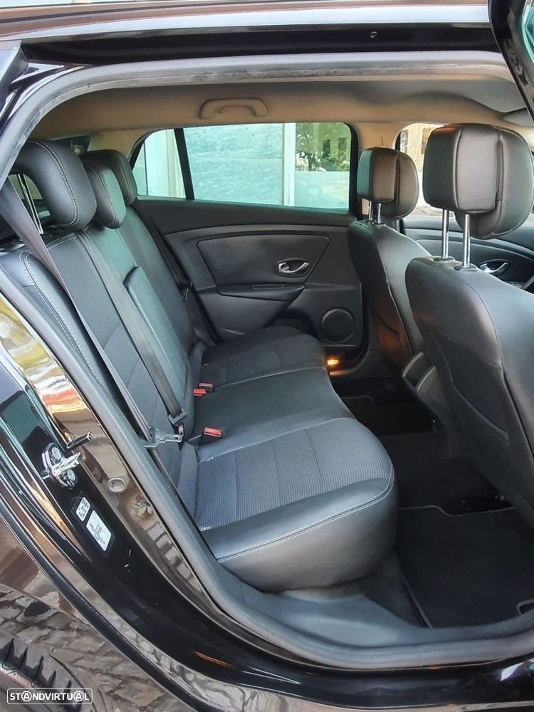 Renault Mégane Sport Tourer 1.4 TCE GT Line - 25