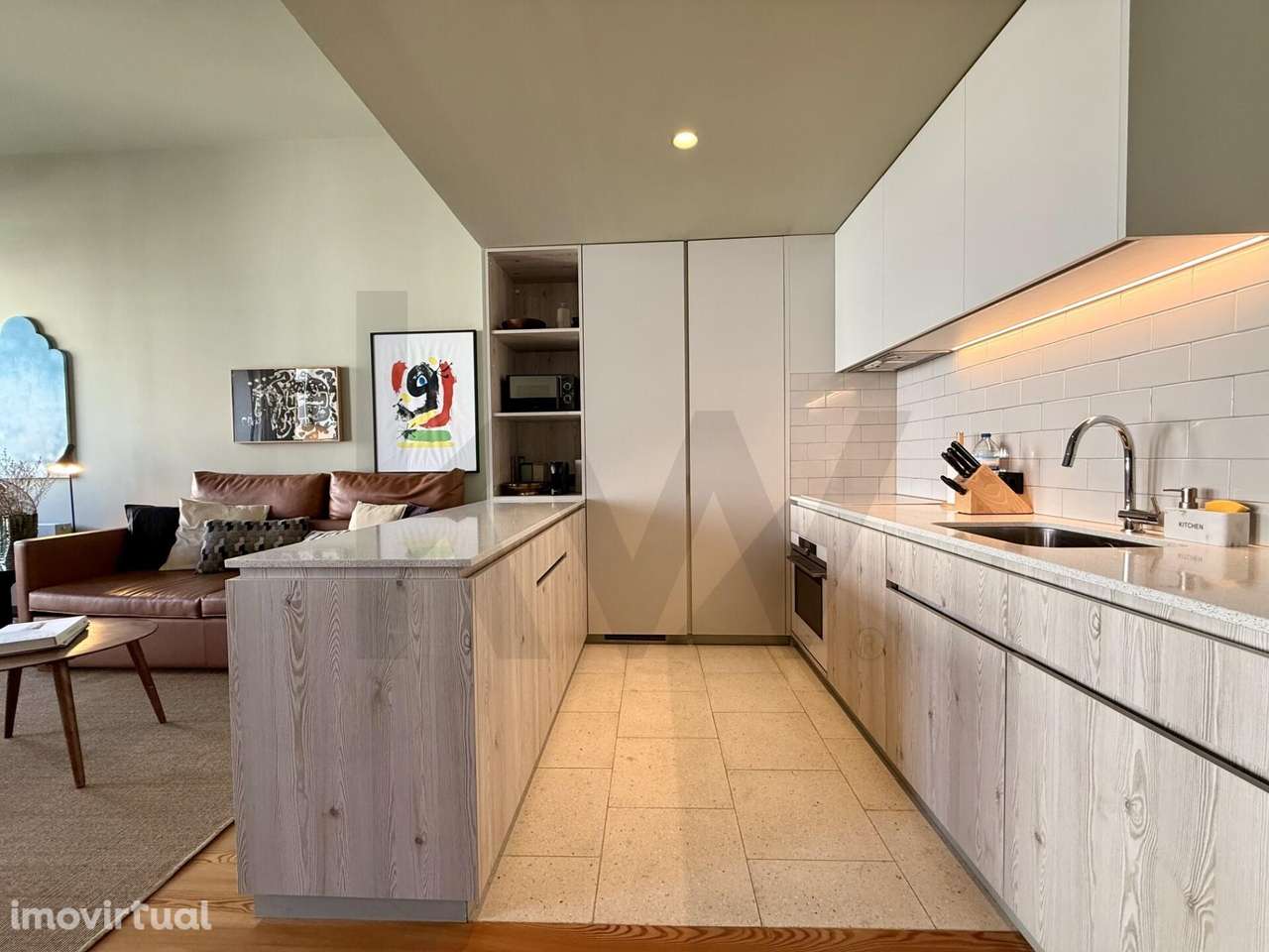 Apartamento T1+1 na Foz, Edifício Gilreu - Design Contemporâneo e Luz - Grande imagem: 3/33