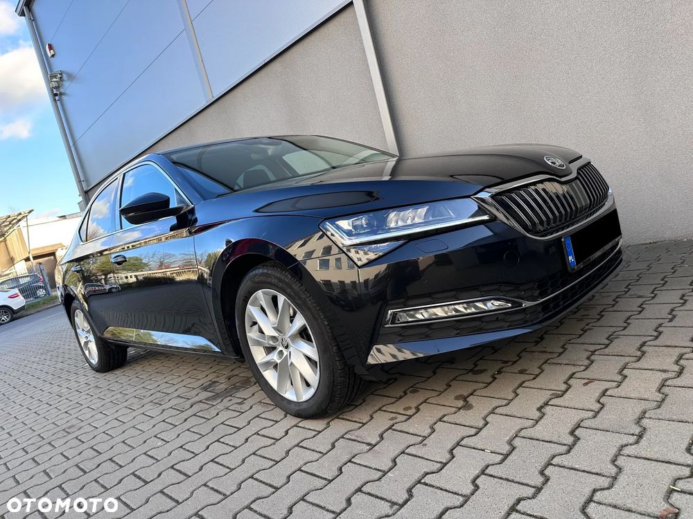 Skoda Superb 2.0 TDI SCR Style DSG - 2