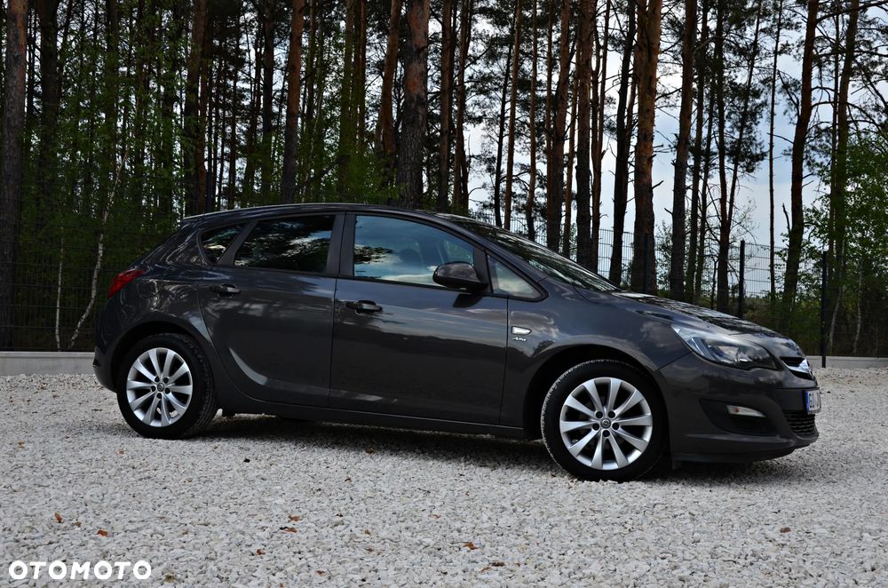 Opel Astra - 16