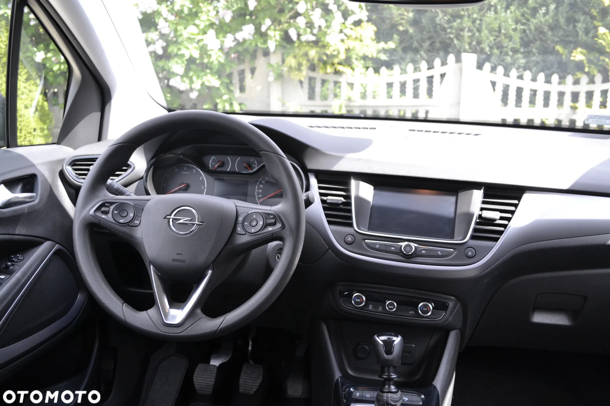 Opel Crossland X 1.2 T Eco Enjoy S&S - 36