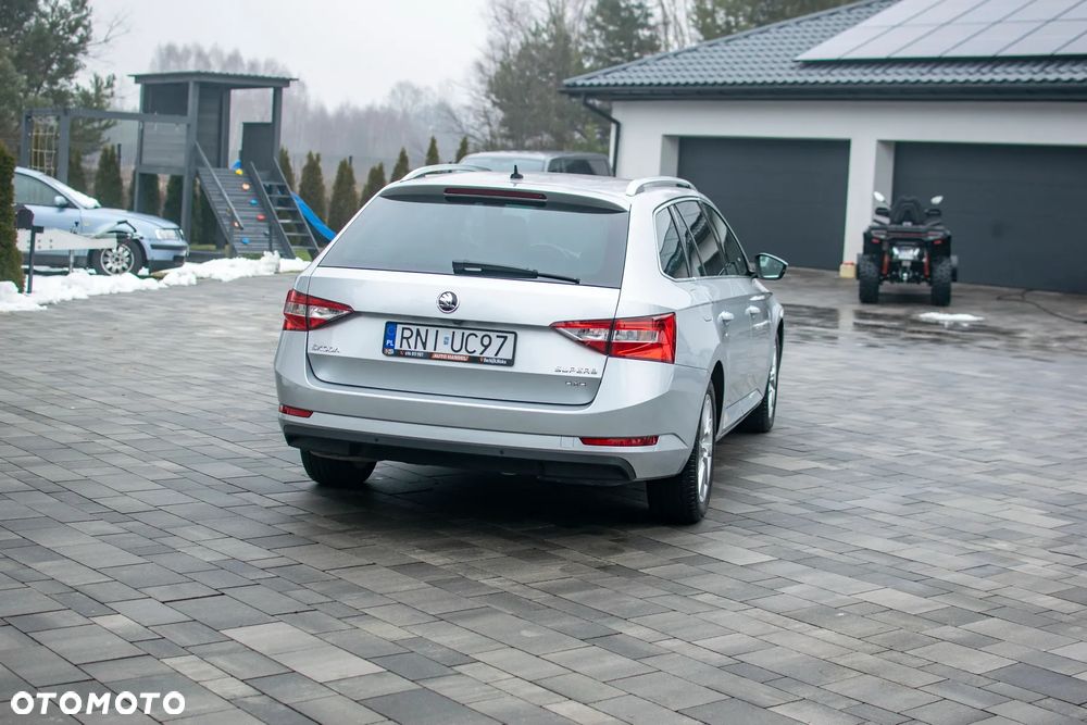 Skoda Superb - 16