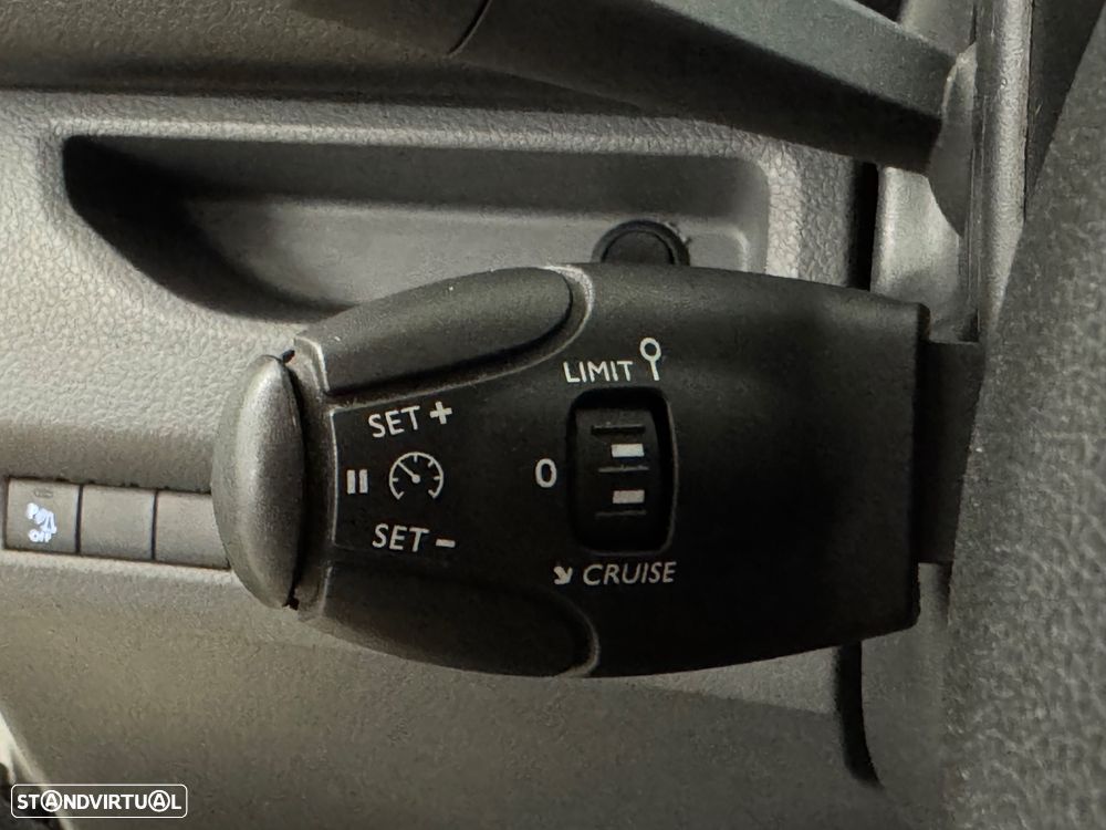 Opel VIVARO L3H1 / 3 LUGARES / NACIONAL / IVA DEDUTIVEL / GARANTIA - 8