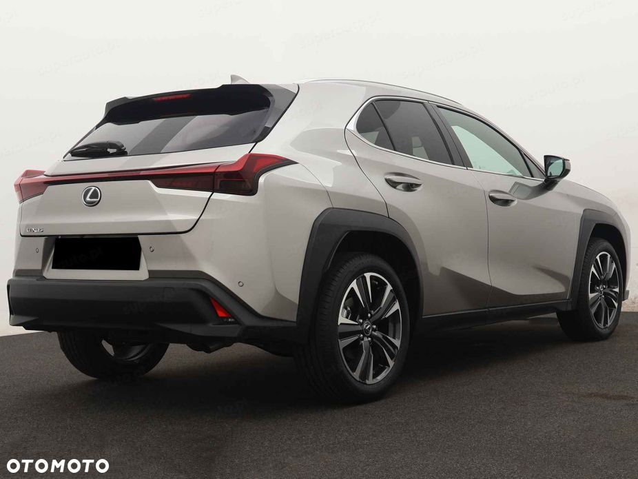 Lexus UX - 6
