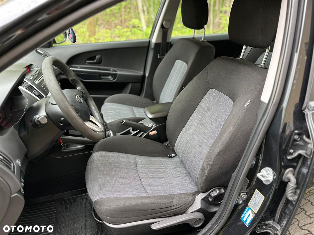 Kia Ceed - 17