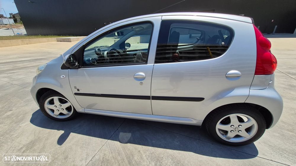 Peugeot 107 1.0 Black&Silver - 4