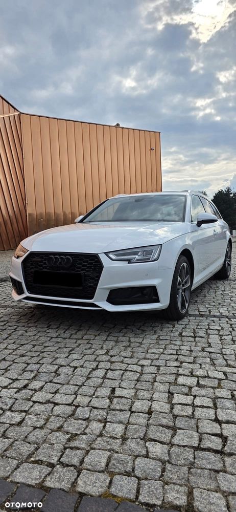 Audi A4 Avant 40 TDI quattro S tronic S line - 5