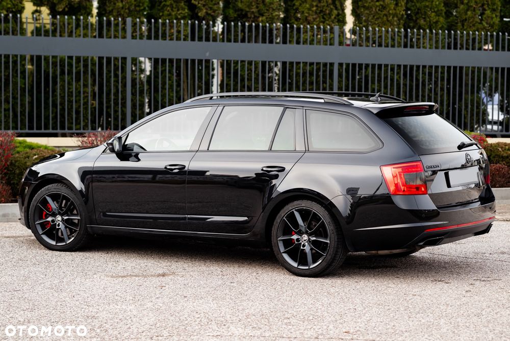 Skoda Octavia 2.0 TDI RS Challenge DSG - 3