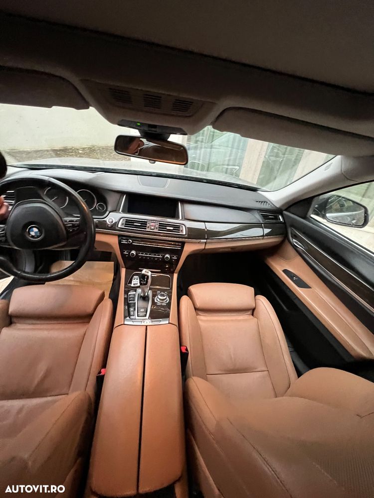 BMW Seria 7 740d xDrive - 5