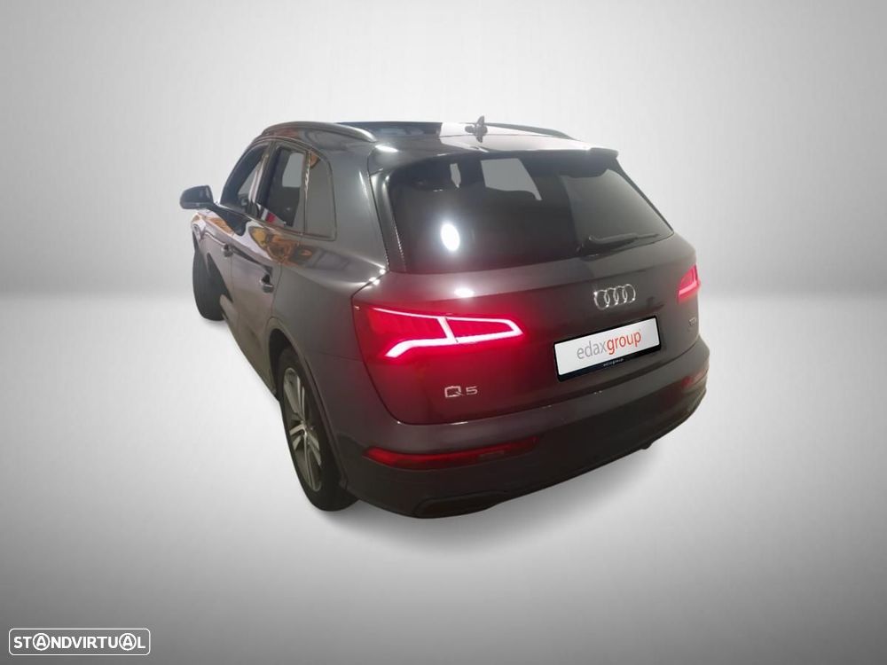Audi Q5 2.0 TDI quattro S-line S-tronic - 2