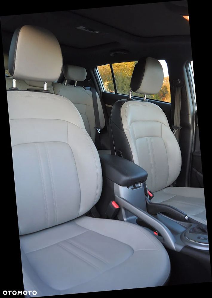 Kia Sportage 2.0 CRDI 184 AWD Platinum Edition - 35