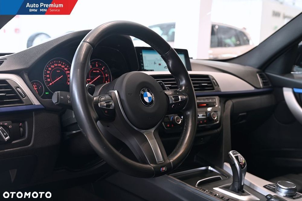 BMW Seria 3 320d xDrive - 6