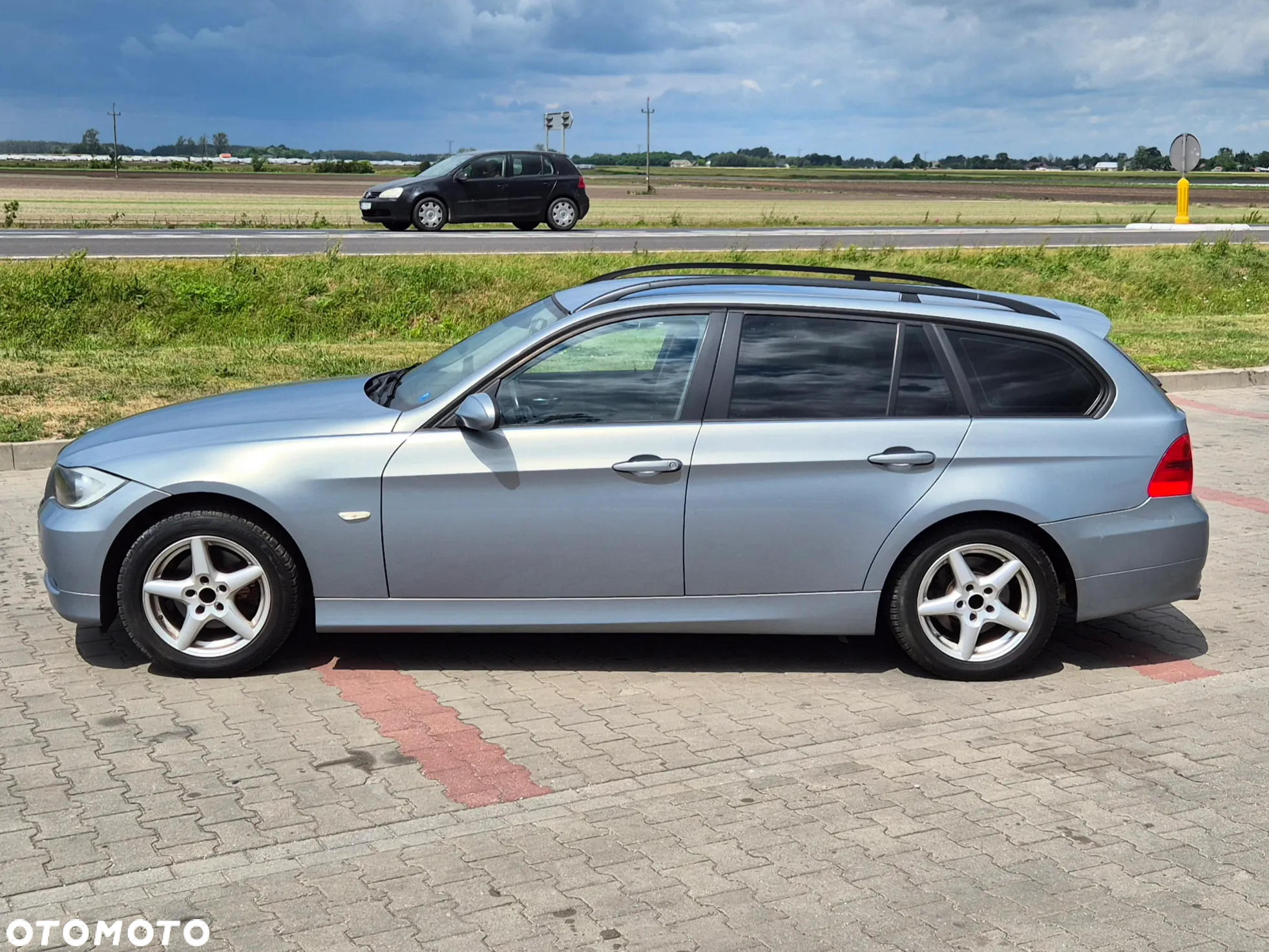BMW Seria 3 320i Touring - 8