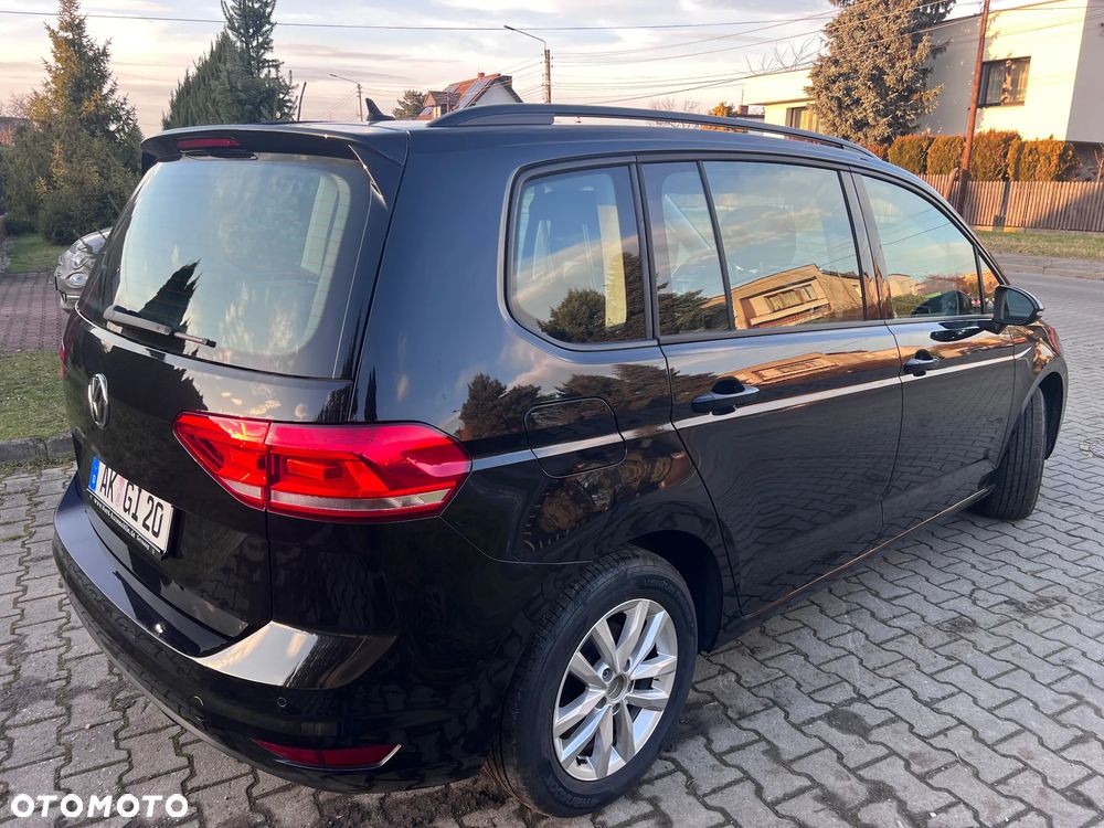 Volkswagen Touran 2.0 TDI SCR (BlueMotion Technology) Comfortline - 4