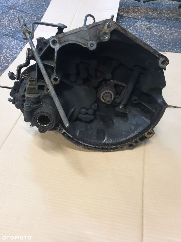 SKRZYNIA BIEGÓW PEUGEOT 206 1.4 20CN24
