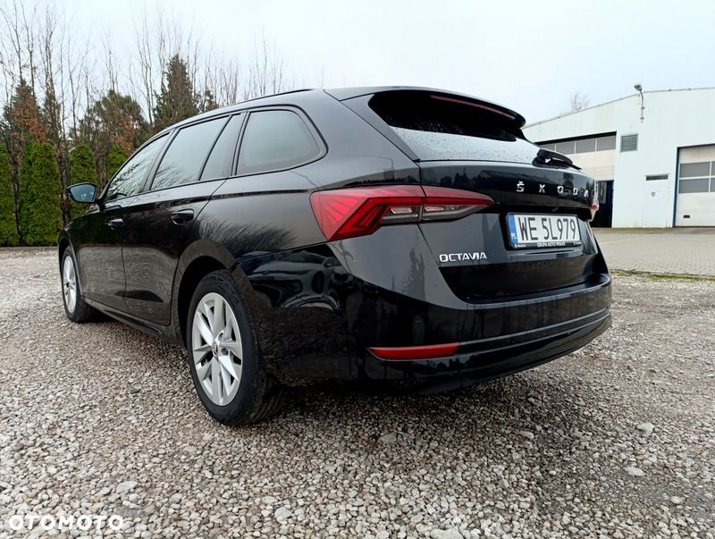 Skoda Octavia 2.0 TDI Ambition DSG - 13