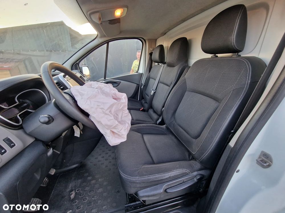 Renault Trafic - 13
