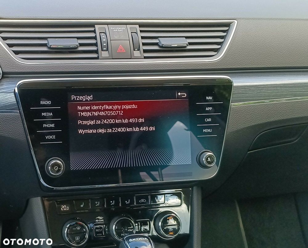 Skoda Superb 1.5 TSI Style DSG - 40