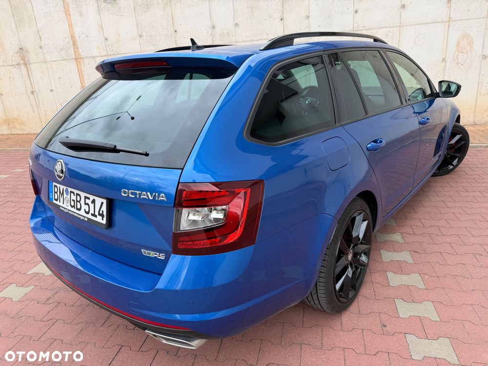 Skoda Octavia 2.0 TDI DSG RS - 33