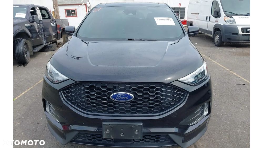 Ford Edge - 11