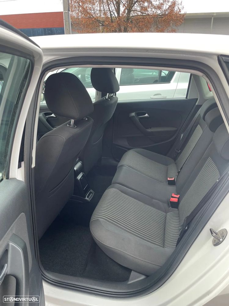 VW Polo 1.6 TDI Highline - 13