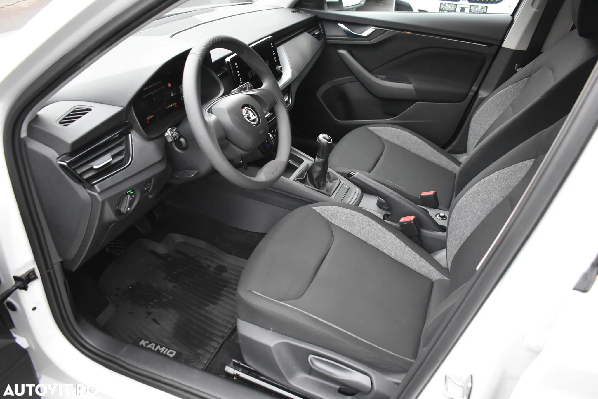 Skoda Kamiq 1.0 TSI Essence - 5