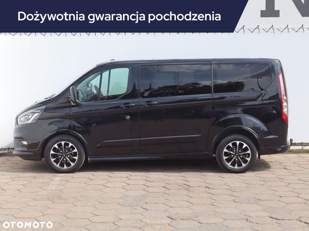 Ford Tourneo Custom - 4