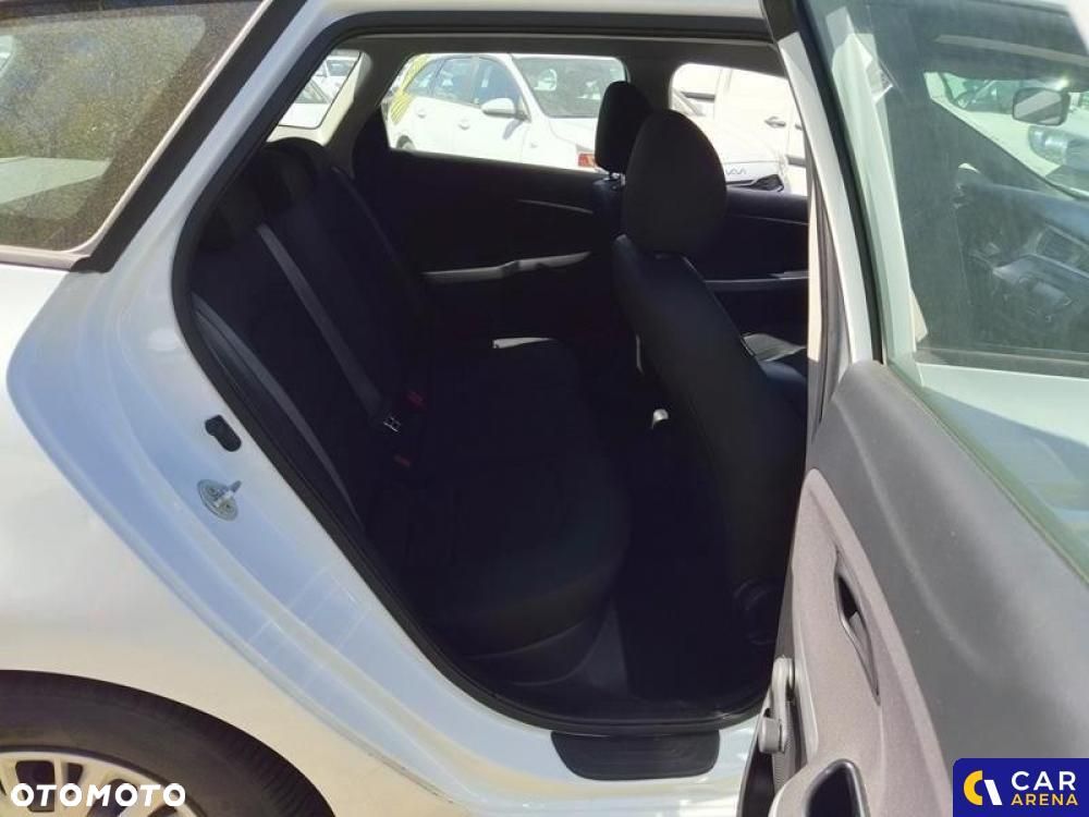 Kia Ceed - 22
