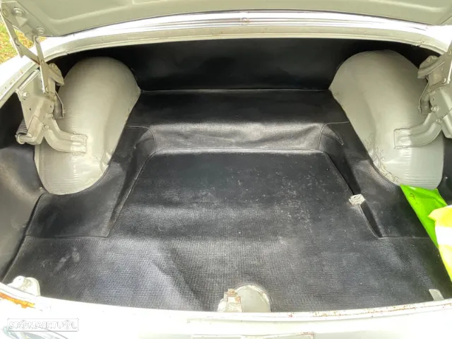 Ford Crestline - 29