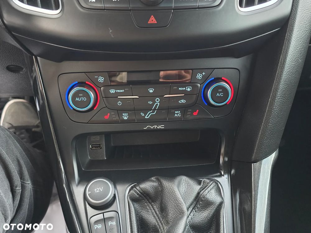 Ford Focus - 34