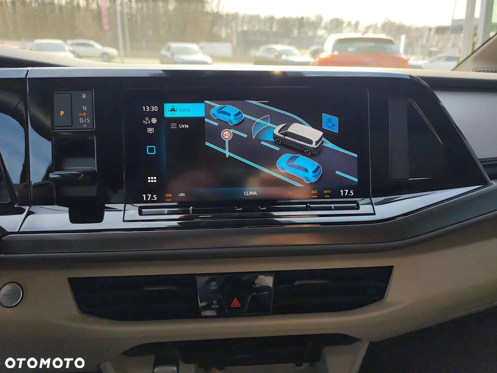 Volkswagen Multivan - 22