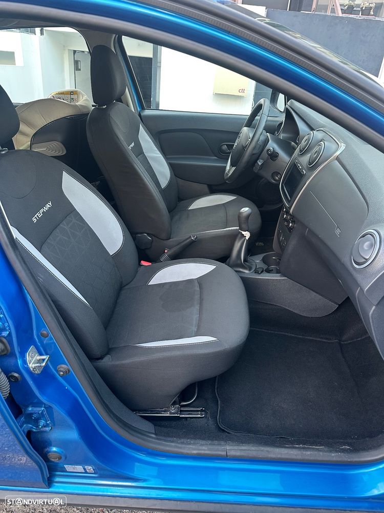 Dacia Sandero 1.5 dCi Stepway - 6