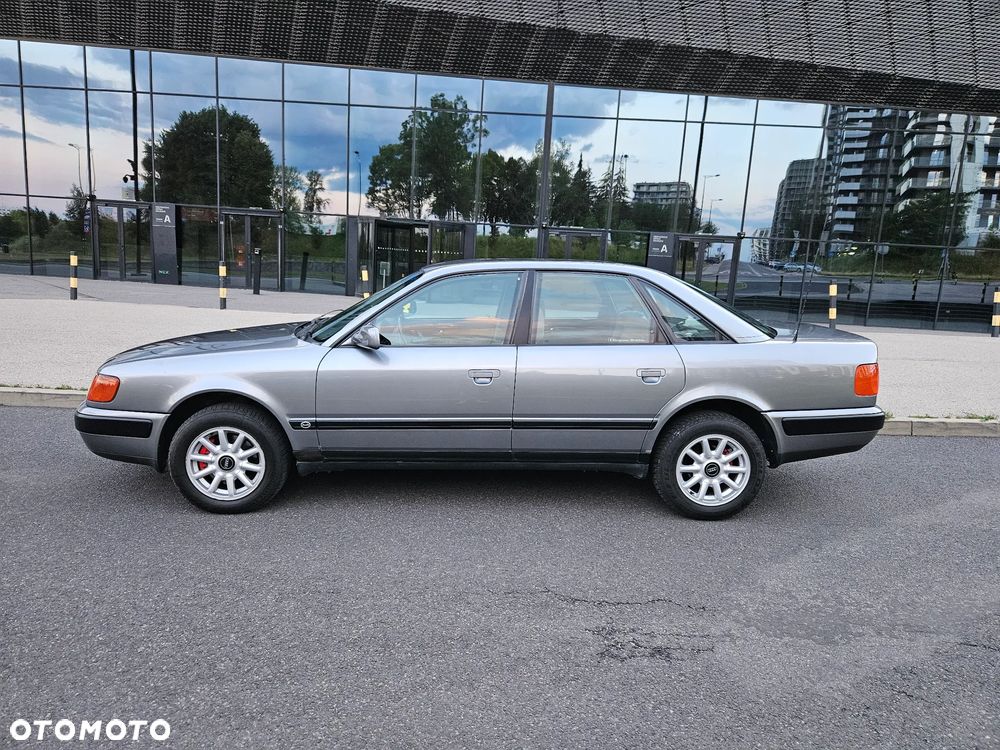 Audi 100 2.8 E - 4