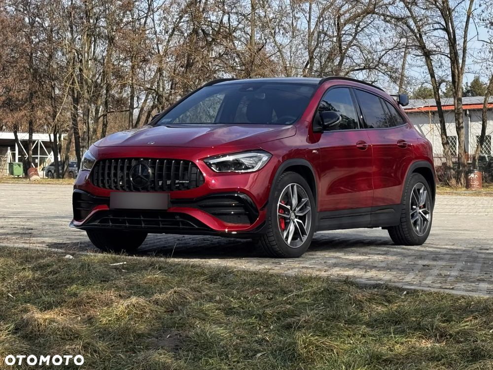 Mercedes-Benz GLA - 1