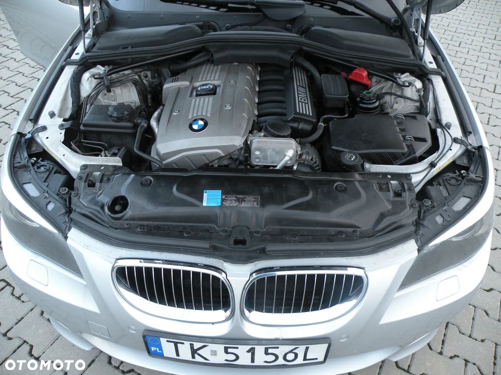 BMW Seria 5 523i - 12