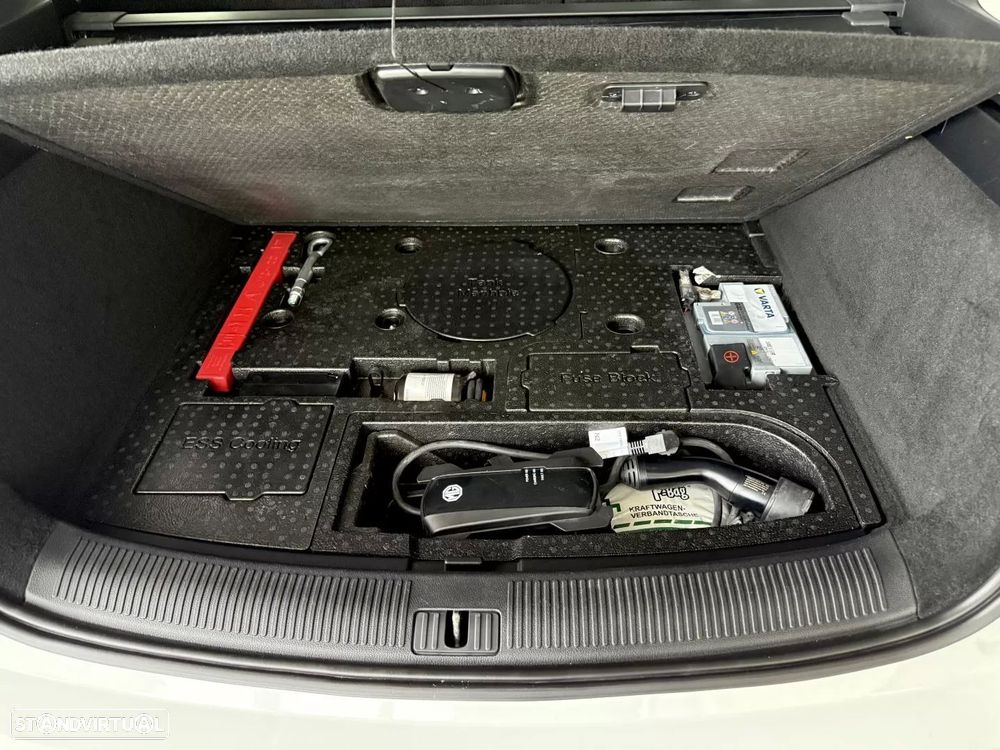 MG EHS 1.5 T-GDI Plug-in Hybrid Luxury - 52