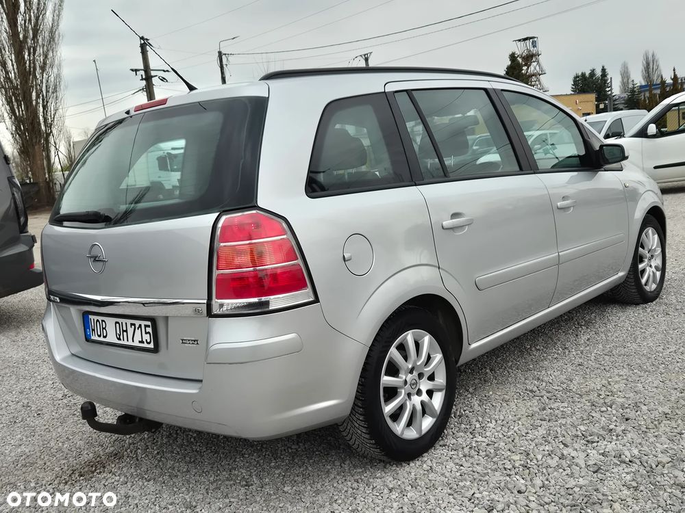 Opel Zafira 1.8 Innovation - 12