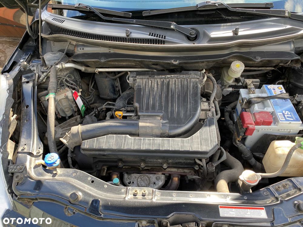 Suzuki Swift 2010 photo 5