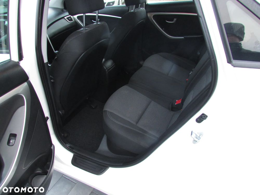 Hyundai i30 1.4 Fifa World Cup Edition - 14