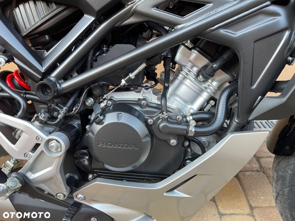 Honda CB - 20