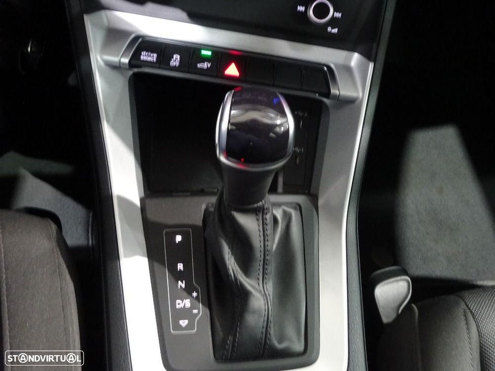 Audi Q3 45 TFSIe S tronic - 23