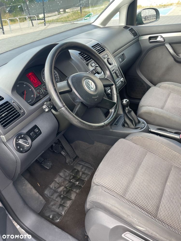 Volkswagen Touran 1.9 TDI DPF Trendline - 9