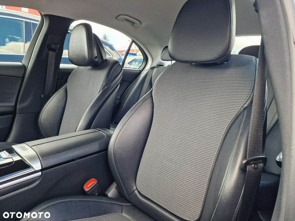 Mercedes-Benz Klasa C 300 e 9G-TRONIC Avantgarde - 22