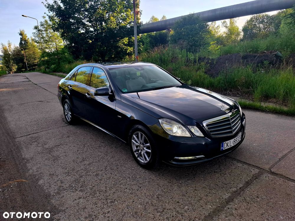 Mercedes-Benz Klasa E 220 CDI DPF BlueEFFICIENCY Elegance - 3